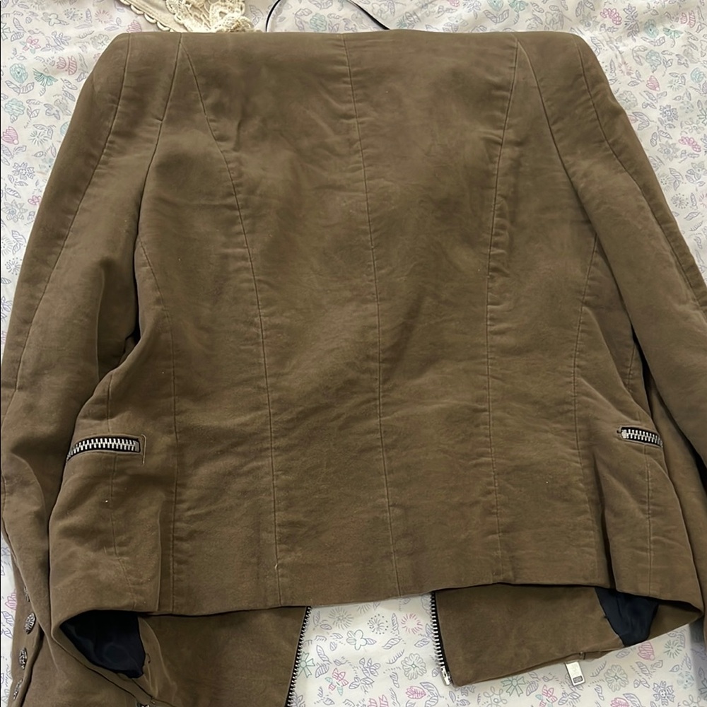 Rebekah Mikaelson outfit - Picture 7 of 13